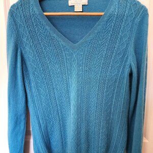 Ladies V-Neck Cashmere Sweater